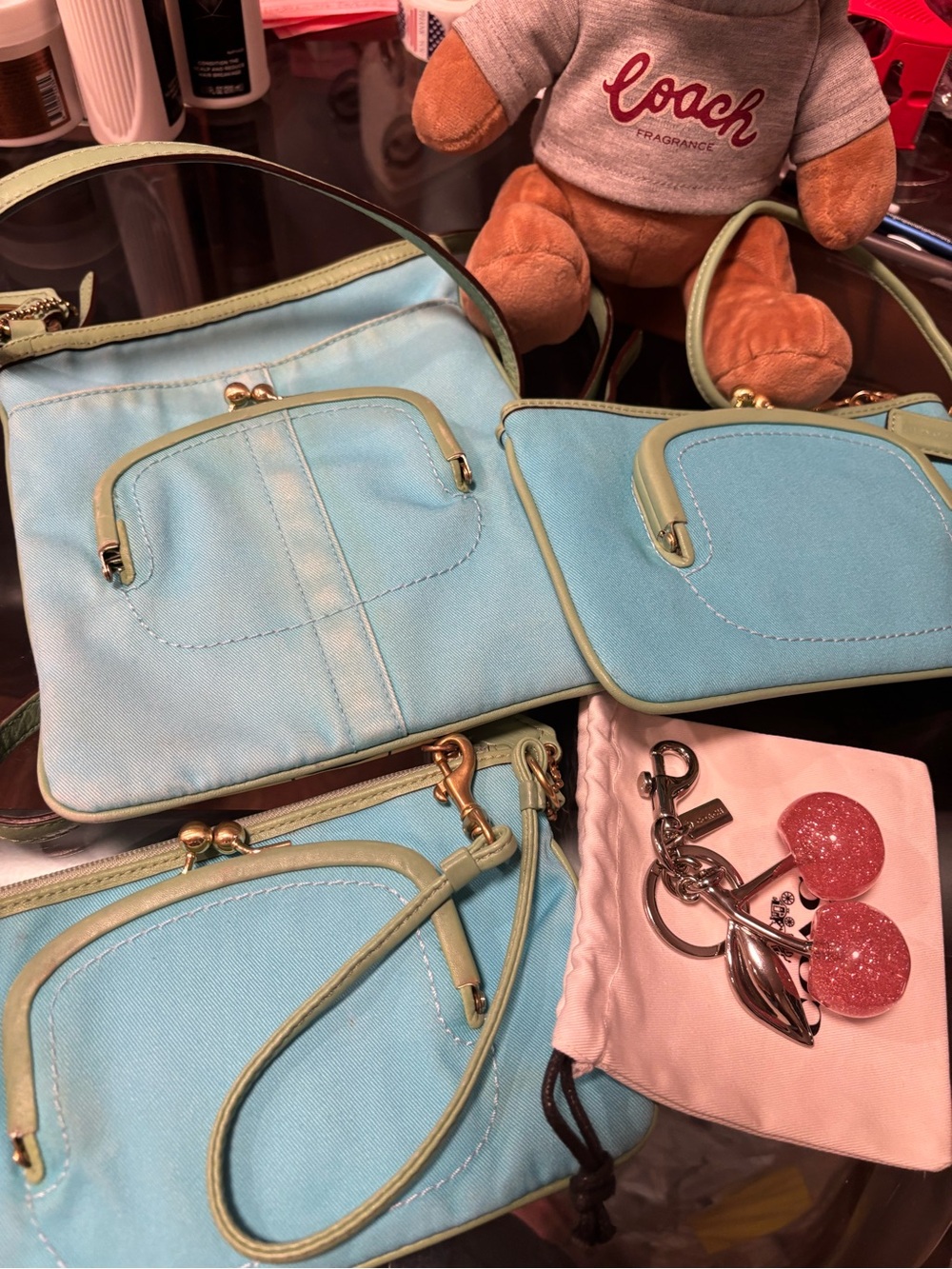 Coach Cashin Carry & 2 Luxury Skincare & Beauty Items Event - Picture 8 of 15